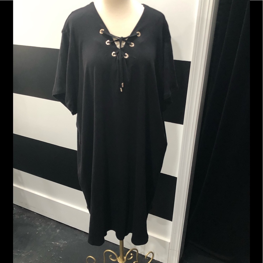 NWT Carmen Marc Valvo Black Knit Dress